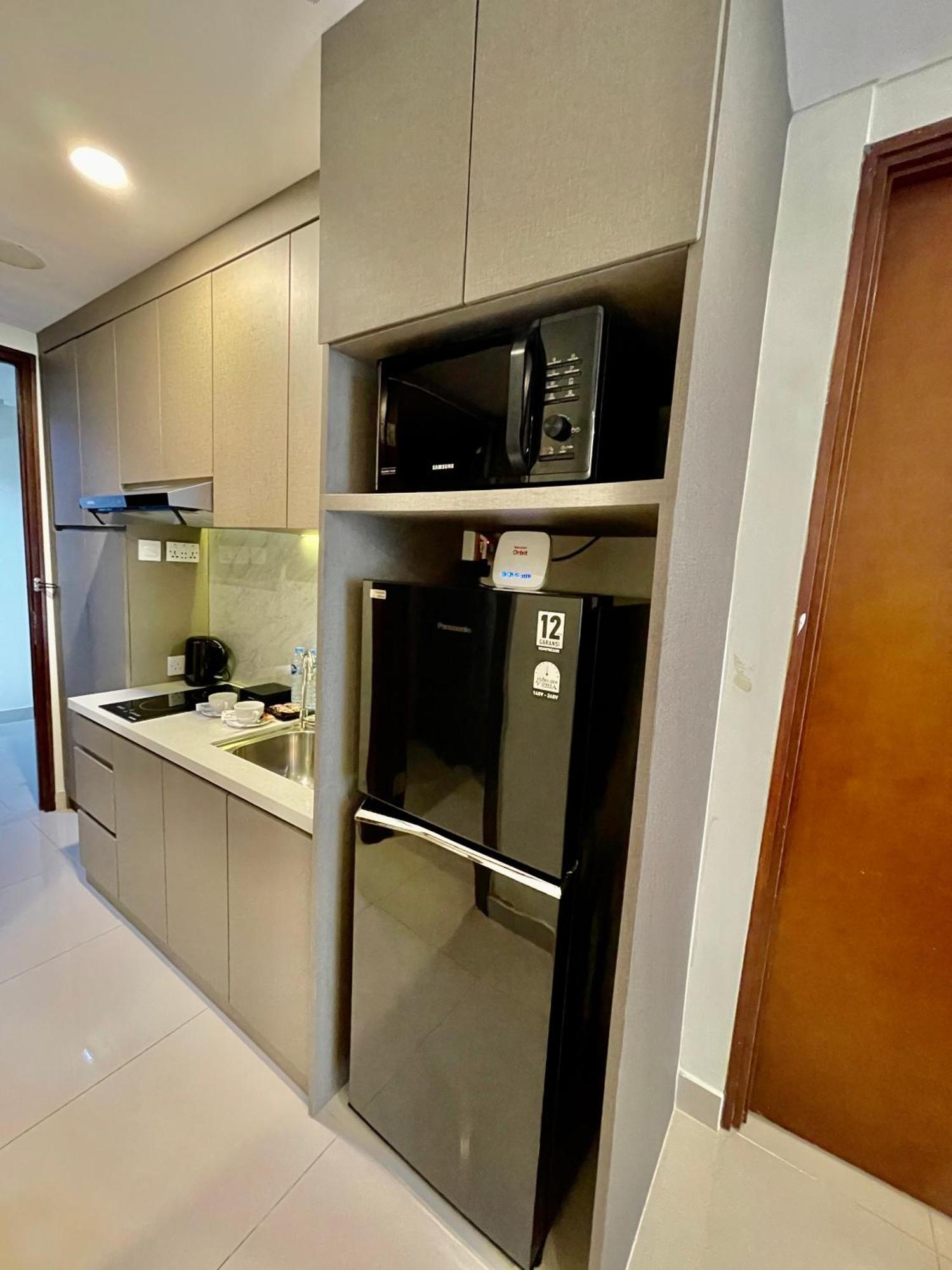 Verdela Pollux Meisterstadt Batam Apartement Εξωτερικό φωτογραφία