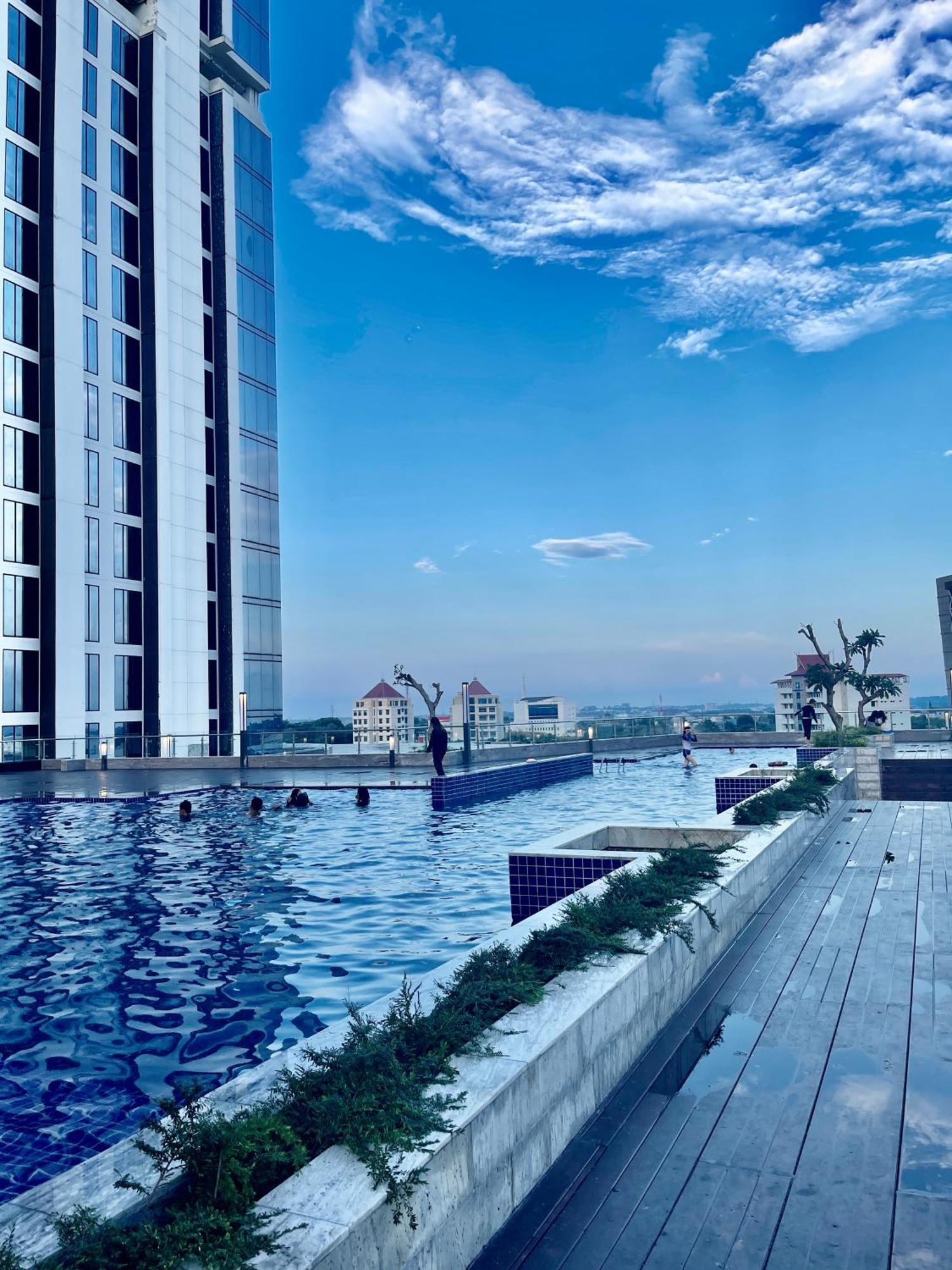 Verdela Pollux Meisterstadt Batam Apartement Εξωτερικό φωτογραφία